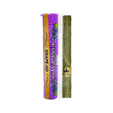 A pack of King Palm Mini Tubes in grape flavor, with packaging that includes the brand name and flavor type.